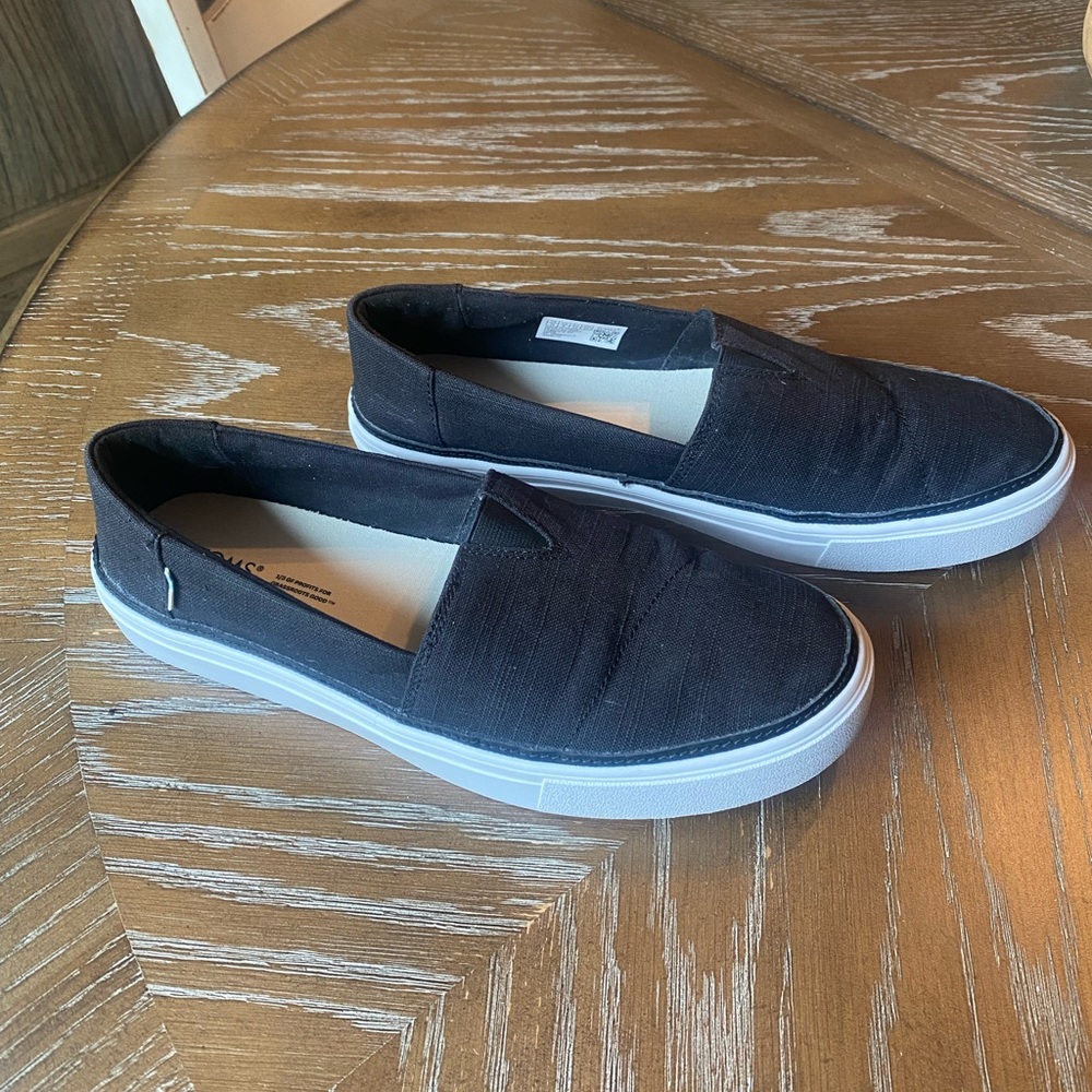 Toms Black Canvas Slip-Ons